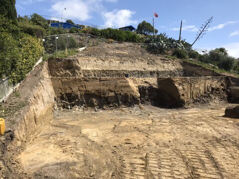 Bulk hillside excavation, Christchurch 