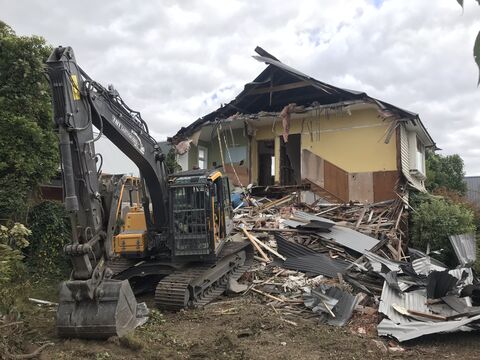 Two story house demolition, Christchurch 